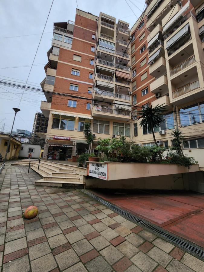 Kalpazo Home Skanderbeg Square Тирана Экстерьер фото