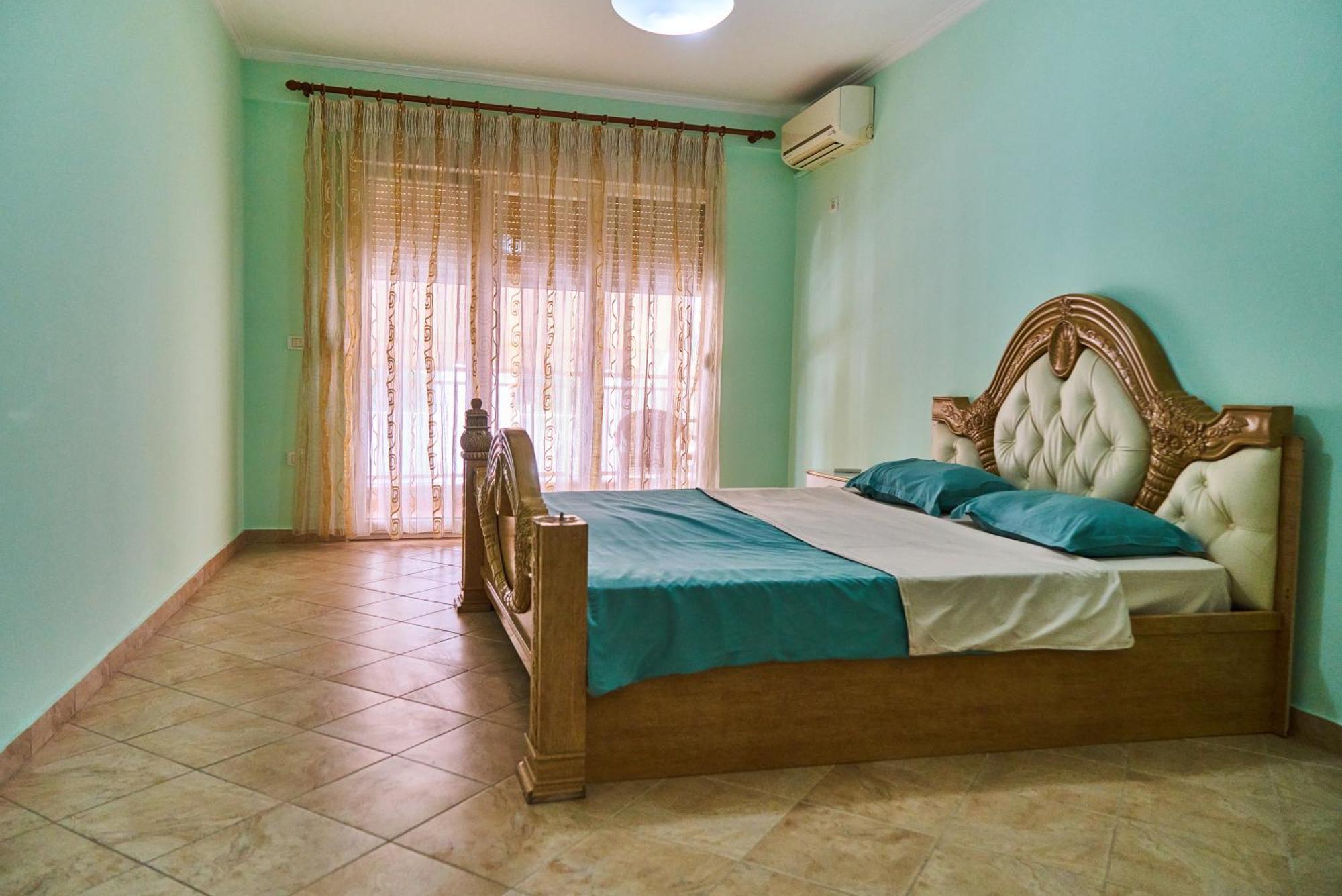 Kalpazo Home Skanderbeg Square Тирана Экстерьер фото