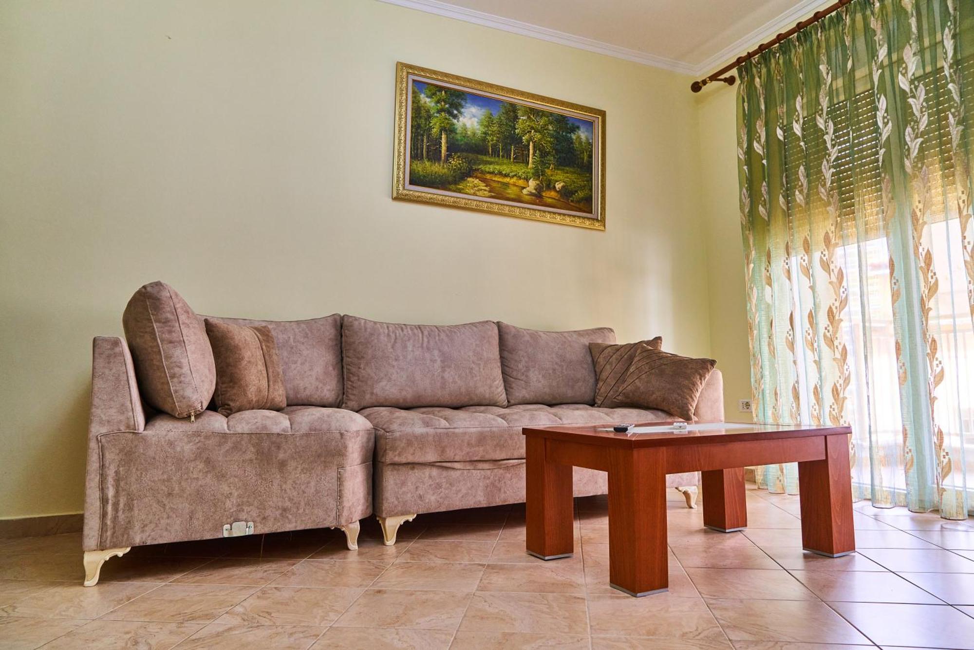 Kalpazo Home Skanderbeg Square Тирана Экстерьер фото