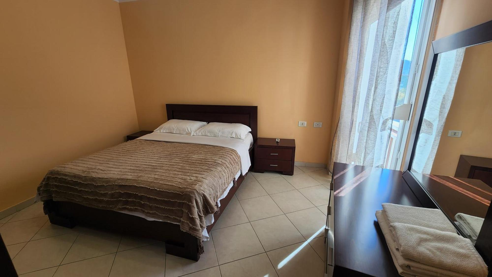 Kalpazo Home Skanderbeg Square Тирана Номер фото